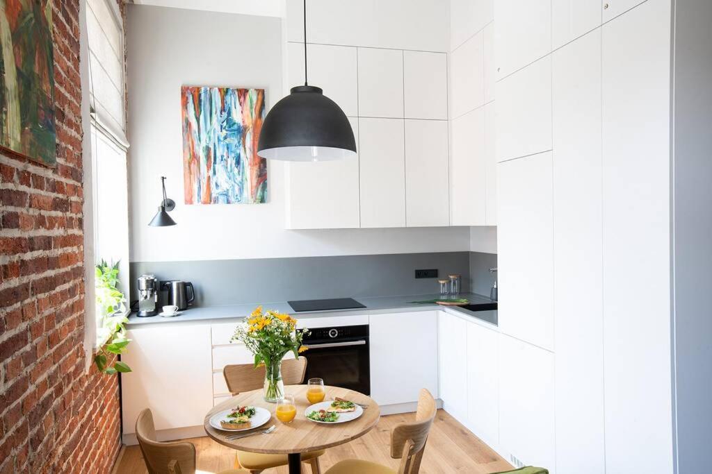 Elegant Apartment Luminis In Krakow'S Old City エクステリア 写真